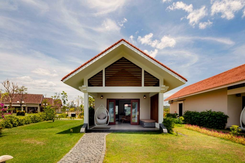 Biệt thự 1 phòng ngủ Sao Mai Beach Resort Phú Yên